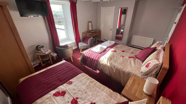 The Three Wheat Heads Inn