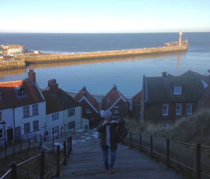 Whitby Part Whitby Piers And Lighthouses In Whitby - Fabulous North