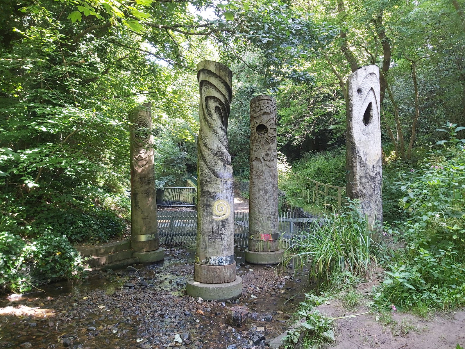 Nature stone totem pole selling