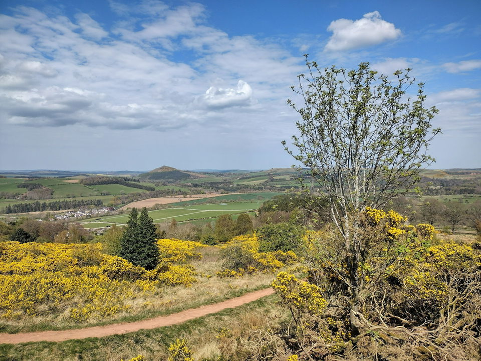 eildon-hills-in-melrose-fabulous-north