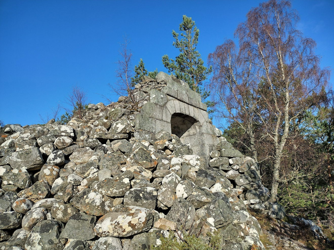 Waterloo Cairn