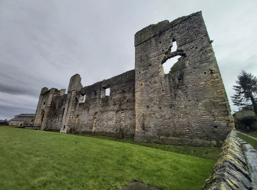 Middleham Castle