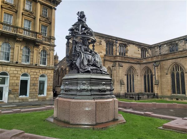 Queen Victoria Statue - Newcastle