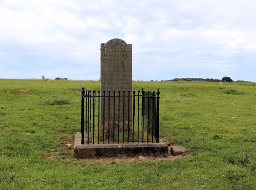 Robert Loraine Monument