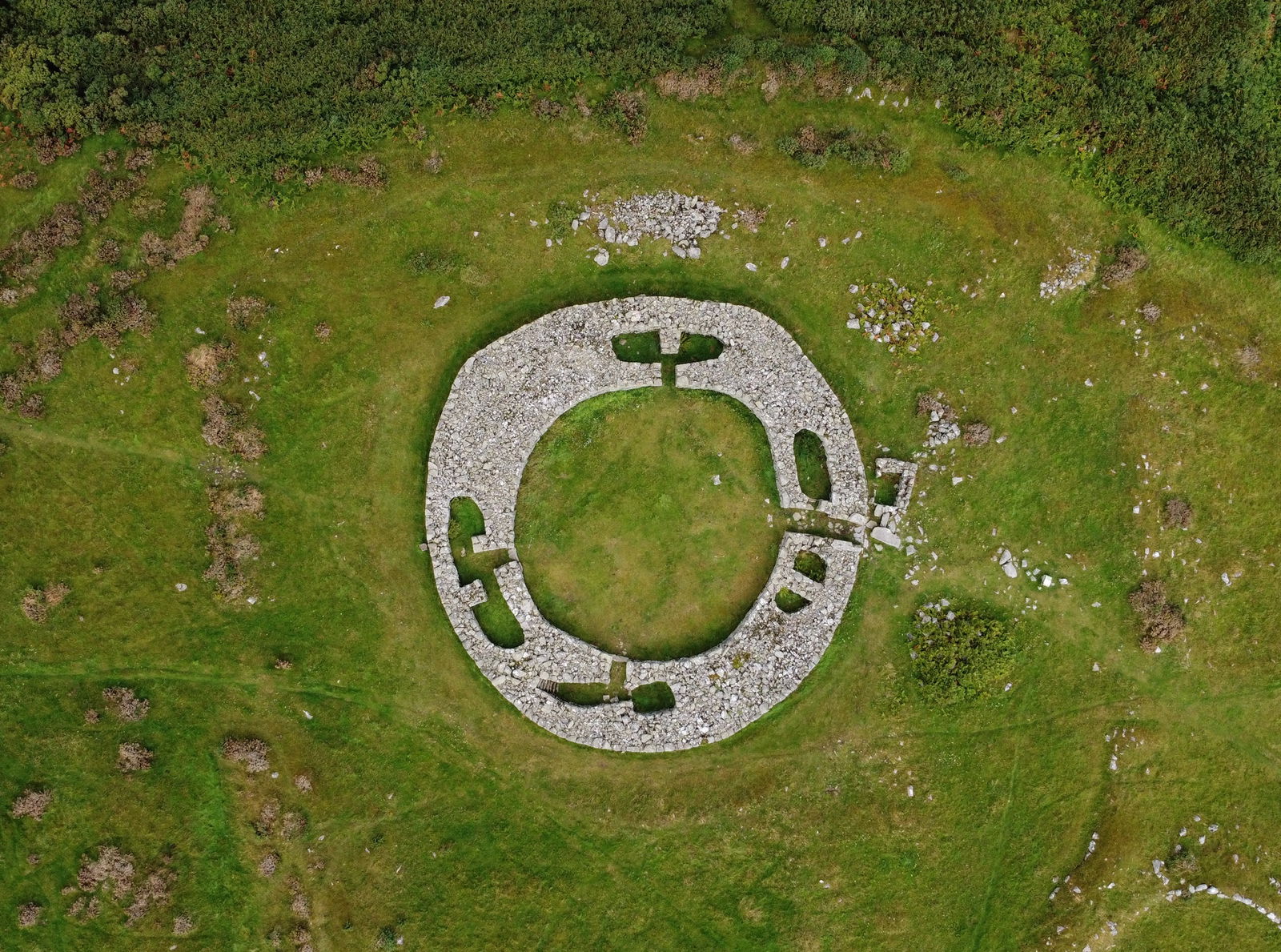 Brochs