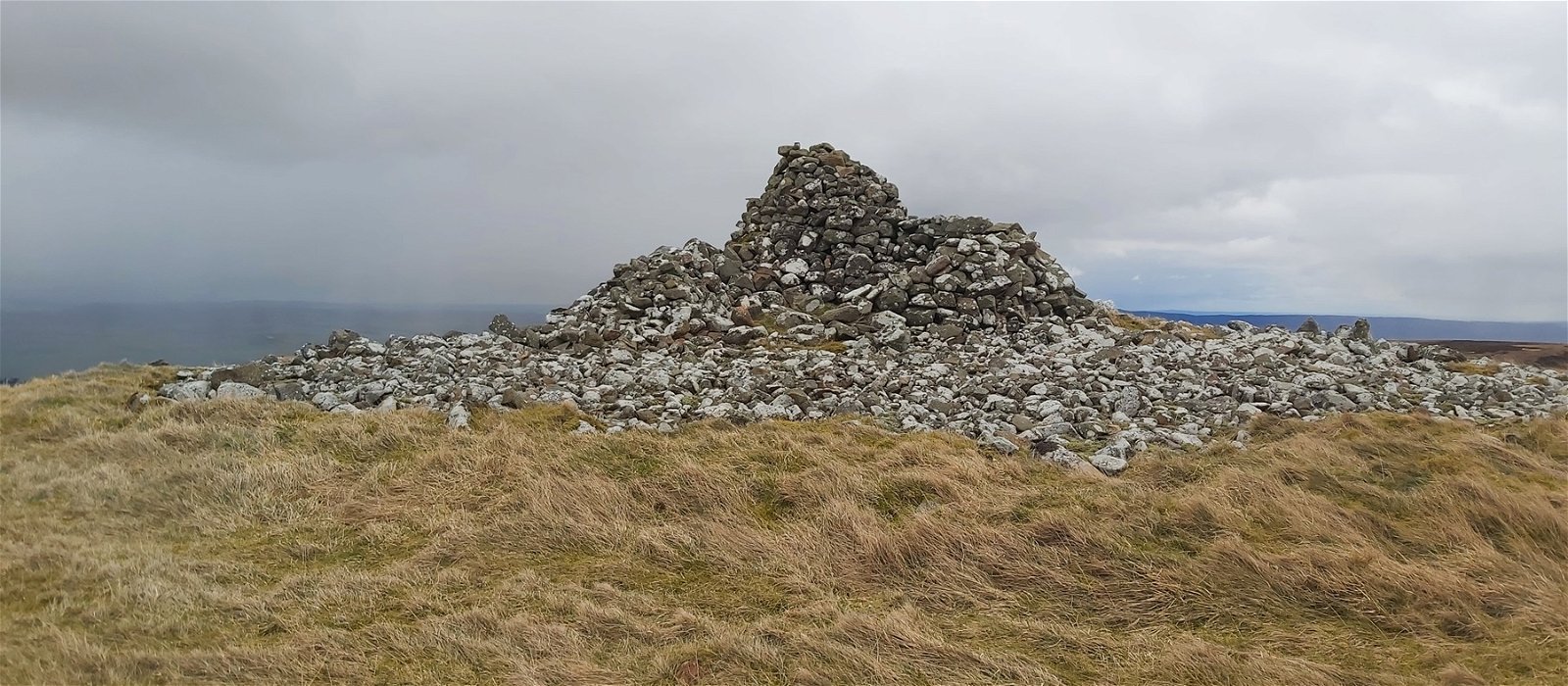 Bloodybush Edge, Hogdon Law And Weather Cairn